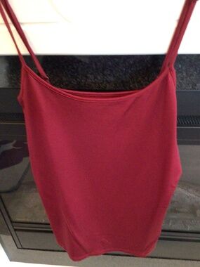 Women’s pre-loved red cami with adjustable straps in good condition